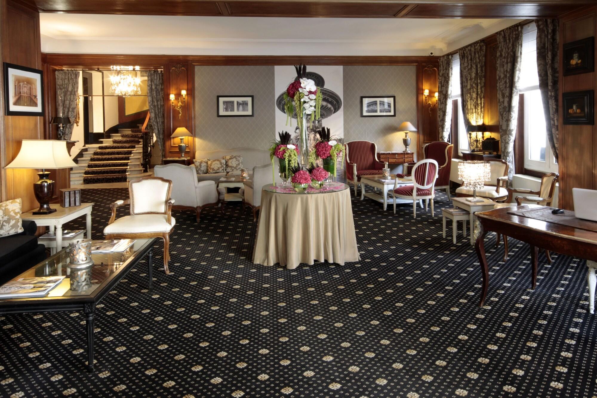 Hotel Claridge Paris Exterior foto